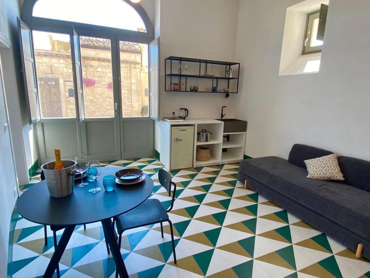 Super Giu Apartment Рагуза Екстериор снимка